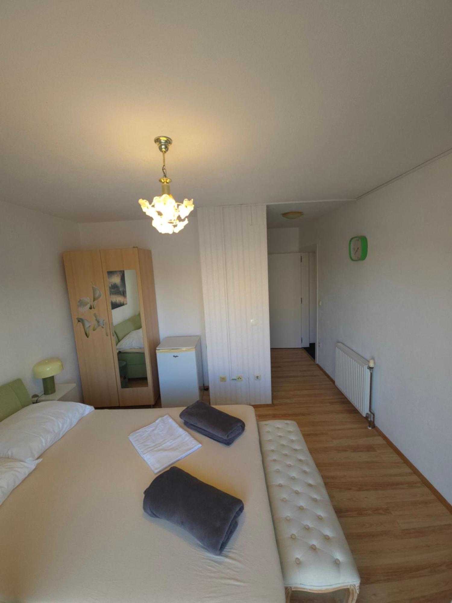 Apartments Ars Vivendi Трогир Екстериор снимка